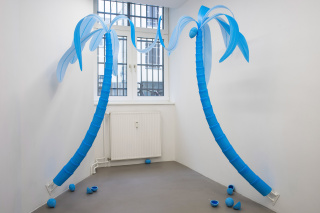 Miami, 2017 Miriam Jonas, Miami, 2017, Galerie Russi Klenner, Berlin