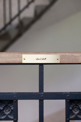 Miriam Jonas, Don't fall, 2013